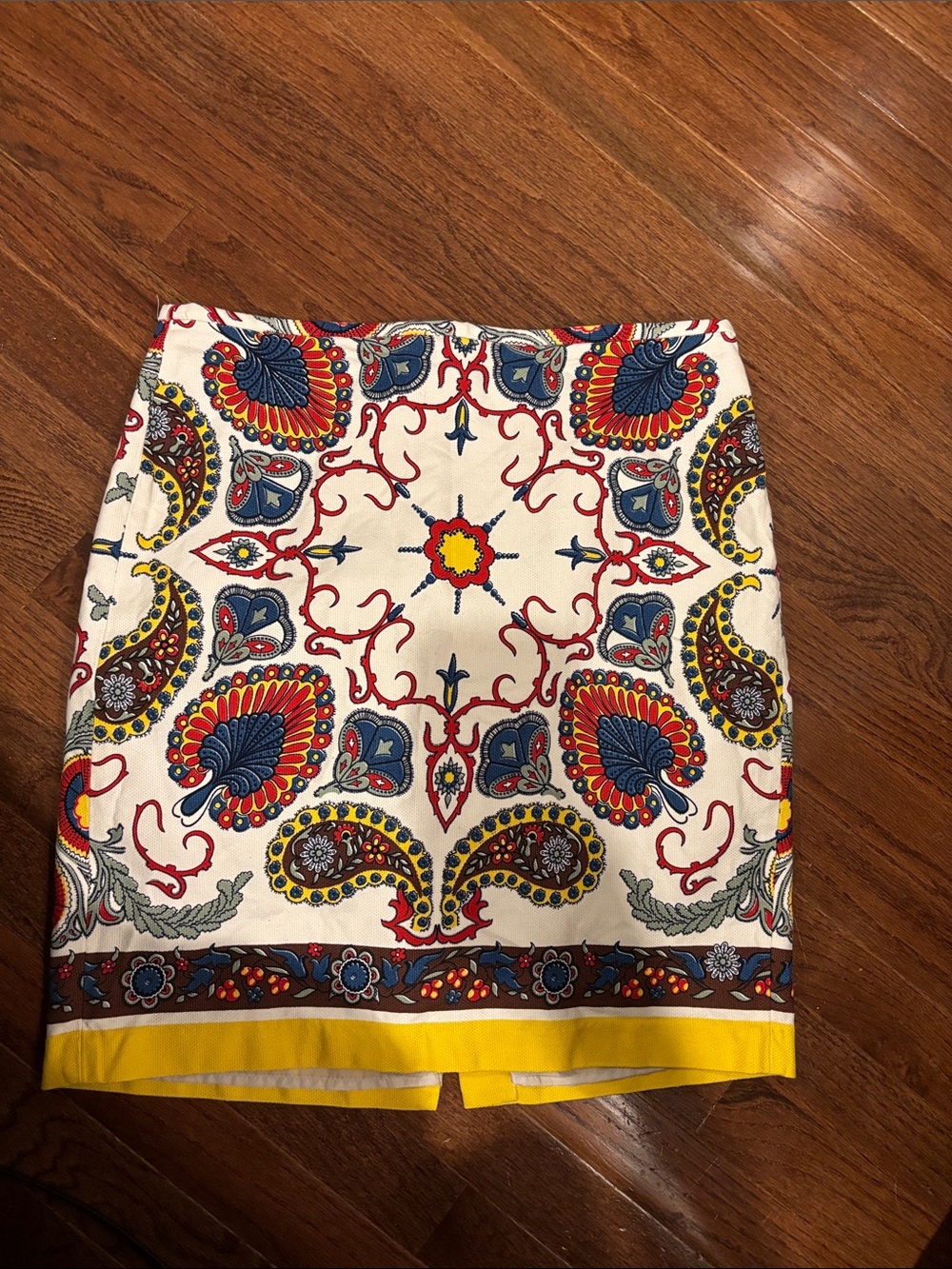 Tommy Hilfiger White Paisley-Print Pencil Skirt with Red, Blue & Yellow Accents